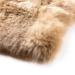 Sylas Lambskin Throw - Beige Lambskin -France and So Furniture 102712 003 DET 3 d6b5e58e 1d17 48a7 885a 4d5d7120363a