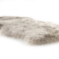 Sylas Ombre Throw - Light Grey Ombre -France and So Furniture 231321 001 DET 4