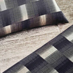 Chisos Throw -France and So Furniture 5b8acc29 e267 4e3b bd1b 4475f14ebec2 500x500 crop center 4a7f3539 ae67 49ac 9fad 552755b22b17