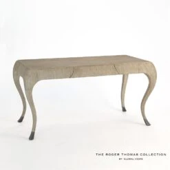 Paris Desk