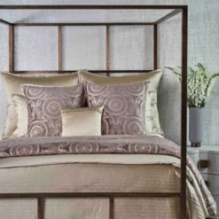 Labyrinth Duvet Set -France and So Furniture AnnGish4May23 20 500x500 crop center a6050c9f c3da 49f1 9feb 9a6339d8251d