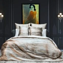 Horizon Throw -France and So Furniture AnnGishHorizon 500x500 crop center 0c56de82 6230 46da 9419 63526101340a