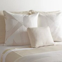 Clio Duvet -France and So Furniture Clio Pearl Lifestyle 2 500x500 crop center 0bb67988 f155 4f3d 9c13 3cdc4b949450
