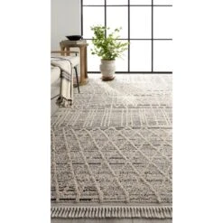 Casita Trellis Cream/ Gray Runner Rug (3'X8') -France and So Furniture LRE02 8 5da1dda5 53a1 42c4 a6ca 99274cd32734