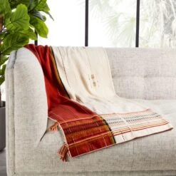 Tenzin Tribal Red/ Cream Throw (42"X72") -France and So Furniture NGD09 4