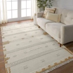 Coral Handmade Tribal Ivory/ Brown Area Rug (5'X8') -France and So Furniture RVR04 4 e7ffc10a 13cb 4e88 b248 d163b9ae349d