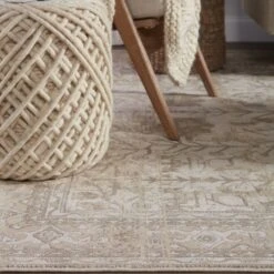Aeneas Oriental Cream/ Light Gray Runner Rug (2'6"X8') -France and So Furniture VNE05 6