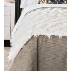 Royalty Faux Fur Throw -France and So Furniture bb tho 29 4b