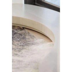 Nexus Bench - Oval -France and So Furniture bernhardt axiom bench 381 508 base detail 01