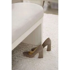 Nexus Bench - Oval -France and So Furniture bernhardt axiom bench 381 508 detail 01