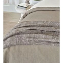 Aretha Throw -France and So Furniture st tho 02 3b