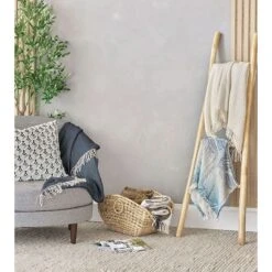 Zoe Ivory Throw -France and So Furniture st tho 13 2b