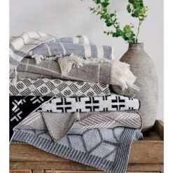 Lynda Criss-cross Knit Throw In Black -France and So Furniture tf tho 22 2b